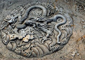 Naga Raksasa Benteng Pulau Jawa