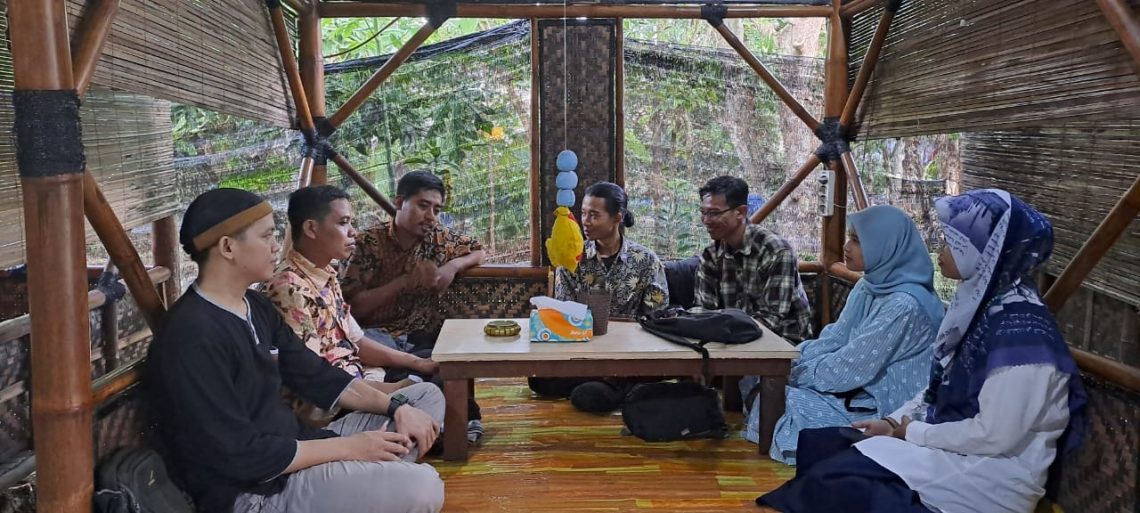 Ngabuburit, Jurnalis Unugiri Belajar Bikin Indepth dan Investigative News pada Praktisi