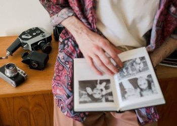 Ingatan Fotografis dan Kemampuan Bercerita