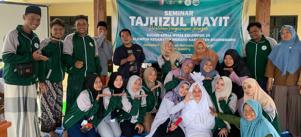 Ajak Masyarakat Lebih Paham Mengurus Jenazah, Mahasiswa KKN Unugiri Adakan Seminar Tajhizul Mayit