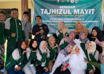 Ajak Masyarakat Lebih Paham Mengurus Jenazah, Mahasiswa KKN Unugiri Adakan Seminar Tajhizul Mayit
