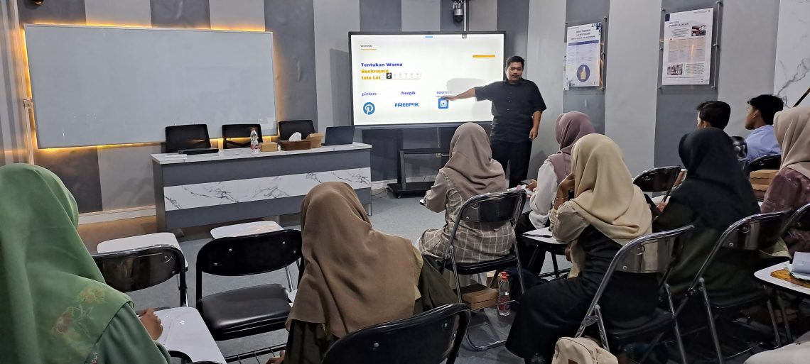 Ingin Miliki Tim Media Handal, Fakultas Tarbiyah Unugiri Adakan Pelatihan Jurnalistik dan Desain