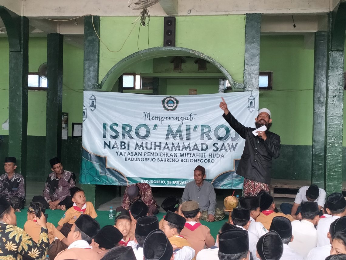 Memperingati Isra’ Mi’raj, Yamifda Tekankan Siswa untuk Rajin Sholat