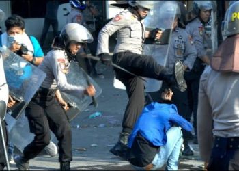 Demokrasi Kok Rasanya Kayak Darurat Militer?