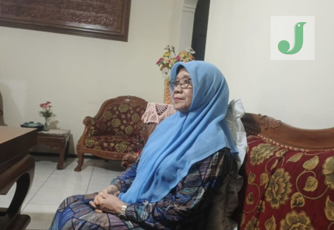 Ibu Sri Swasanti: Saksi Hidup Perjalanan Radio Pemkab Bojonegoro
