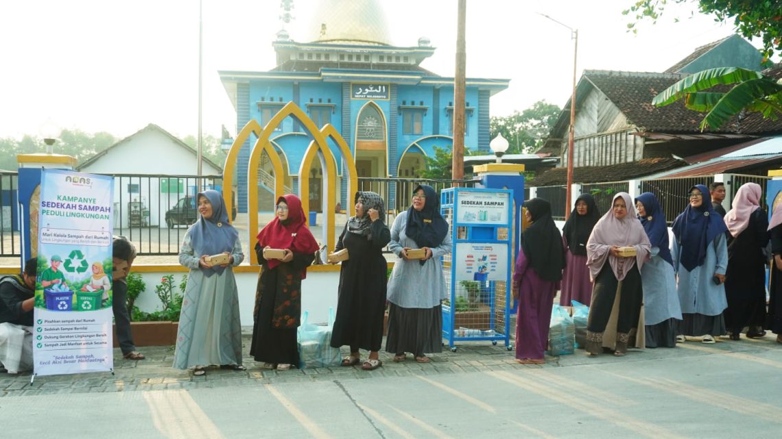 Alas Institute dan Komunitas MAPAK Sukosewu Kampanyekan Sedekah Sampah Melalui Berbagi Takjil di Bulan Ramadan