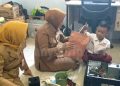 ‎Wabup Bojonegoro Beri Perhatian pada Daffa, Si Bocah Jenius yang Bisa Rakit Robot