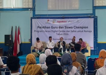 EMCL dan PDPM Bojonegoro Bekali Guru dan Siswa Menjadi Pionir Literasi Digital