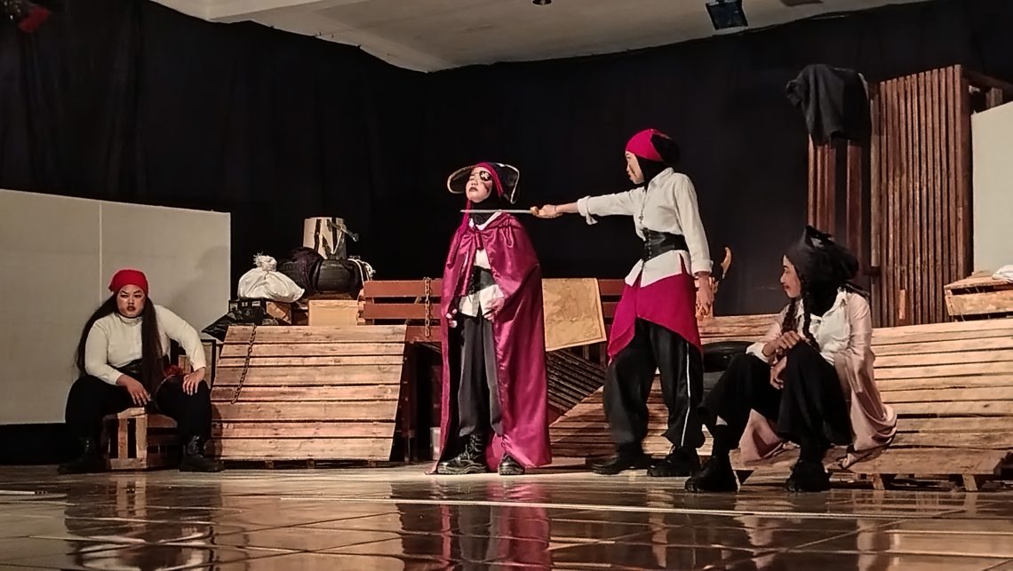 Pentas Teater UKM Lintang Giri: Wadah Mengekspresikan Ide dan Gagasan Kreatif Anggota Baru di Dunia Seni Pertunjukan