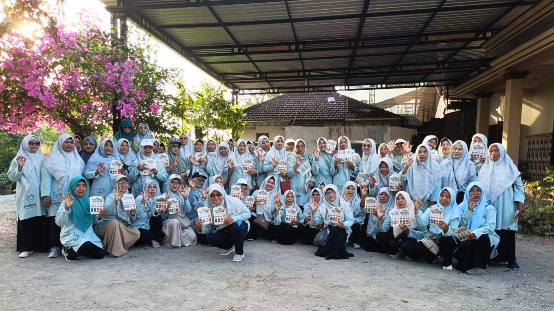 Komunitas MAPAK Kampanyekan Gerakan Pilah Sampah dan Daur Ulang Botol Plastik di CFD Kecamatan Sukosewu