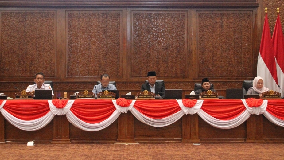 DPRD Bojonegoro Bahas Lima Raperda, dari Desa hingga Industri