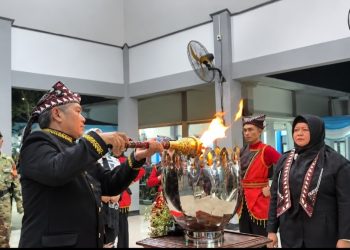 Api Abadi Singgah di Trucuk, Pertama Kali dalam Kirab Hari Jadi Bojonegoro